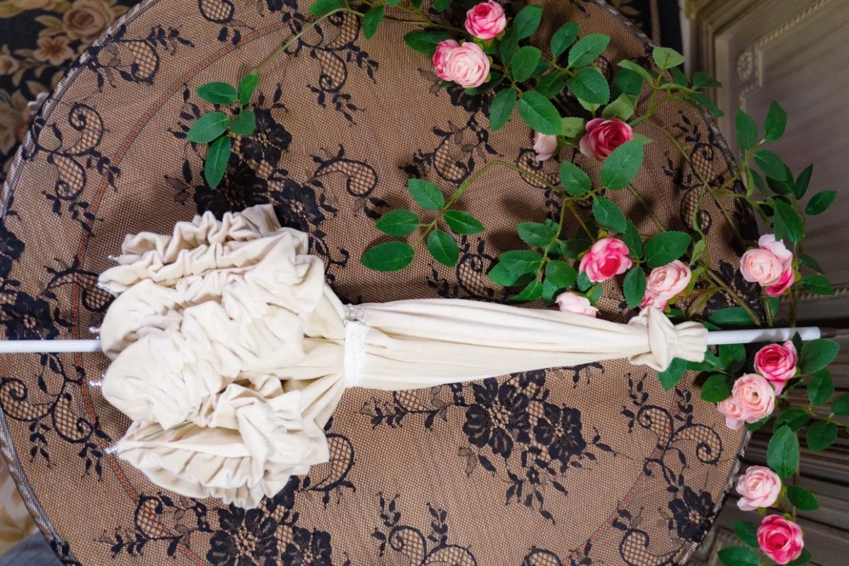 Handgefertigter Vintage-Lolita – Photography Umbrella Bewertung und Preis